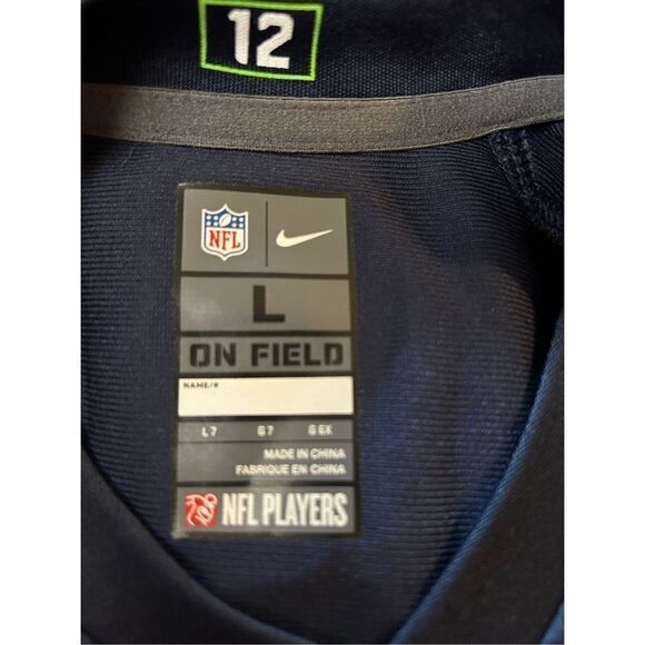 Boys Russell Wilson Nike jersey size L7 - Picture 3 of 3